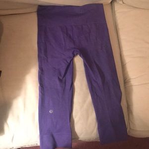 Purple lulu lemon cropped leggings - size 4